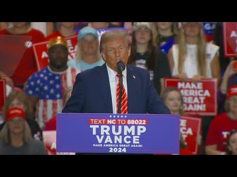 Donald Trump holds rally with Brett Favre in Wisconsin
