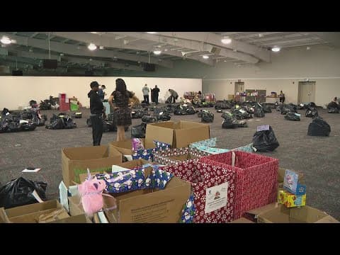 Amp Harris Toy Drive ensures hundreds of kids are treated at Christmas