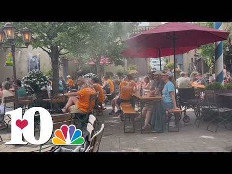 'Go Vols, baby! || Hundreds of Vols fans outside watching the College World Series