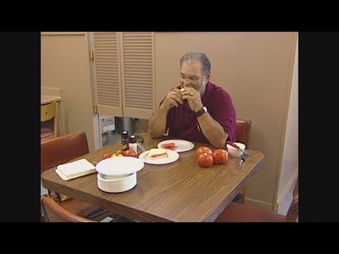 WWL Throwback: Frank Davis enjoys creole tomatoes