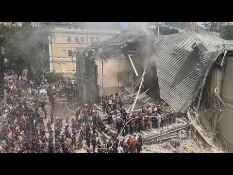 Russia targets Ukraine in missile strikes