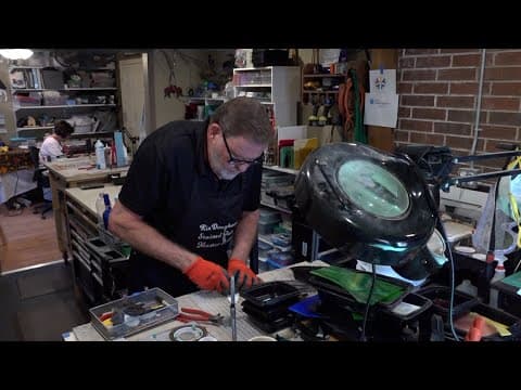 Texas couple uses stained glass art for good