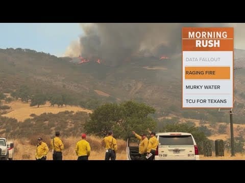 Wildfire rages in Southern California, threatening homes