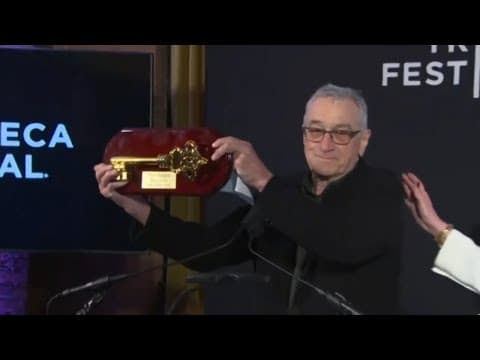 Robert De Niro receives key to New York City