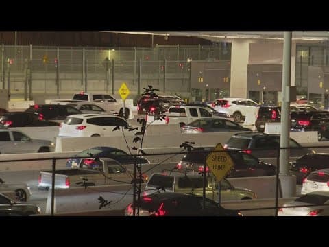 Long wait times at U.S.-Mexico Border impacting local economy ahead of the holidays