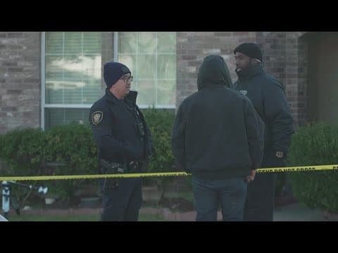 Fort Worth police shoot, kill man who allegedly charged at officers with knife, officials say