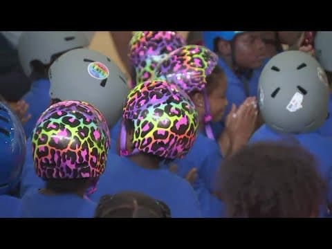 200 kids in DC get free bikes, helmets | Get Uplifted