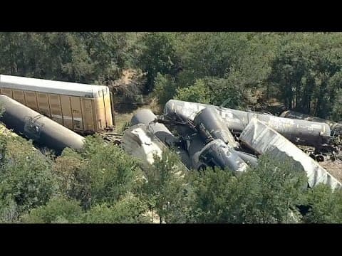 VIDEO: Multiple tanker cars overturned in train derailment in North Texas