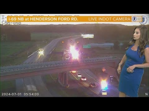 Crash involving semi closes northbound lanes of I-69 in Martinsville