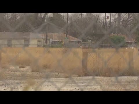 Houston mayor wants to know why EPA hasn't finished soil testing in Fifth Ward cancer cluster