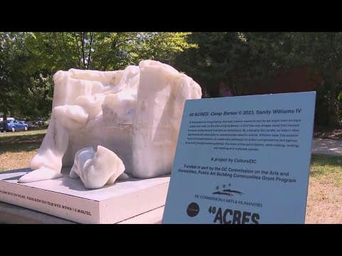 Lincoln wax statue loses head, leg in heat