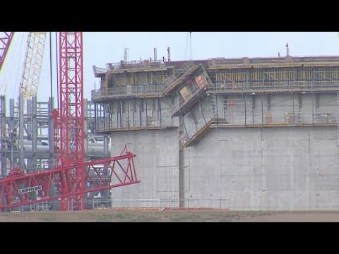 Deadly scaffolding collapse under investigation at Texas LNG facility