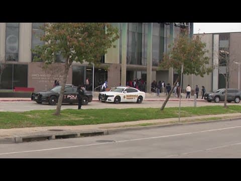 Madison High School students protest cellphone ban Monday morning