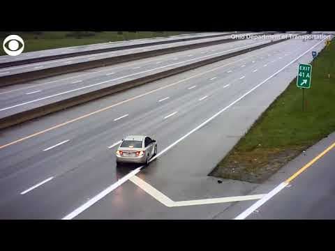 Ohio driver goes in reverse on highway