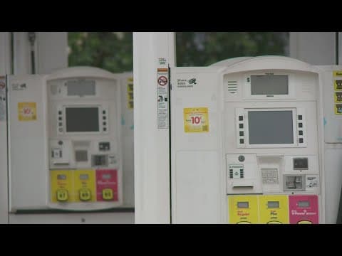 Storm interrupts travel and business in New Orleans