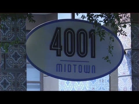 Houston police searching for suspect after shooting during break-in at Midtown apartment