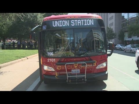 DC Council takes stance against Mayor Muriel Bowser over Circulator buses