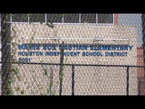 Houston judge dismisses charge againtst HISD teacher arrested for bringing gun to school