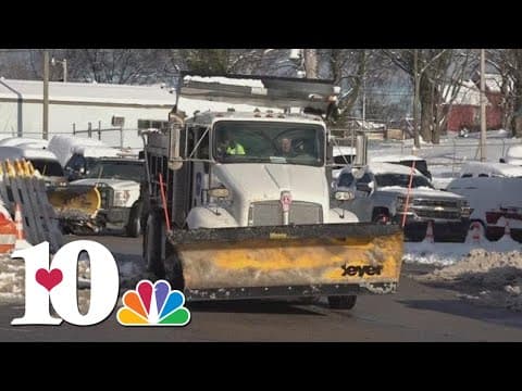 While people were asked to stay inside, Knox Co. crews hit the road to clear ice and snow