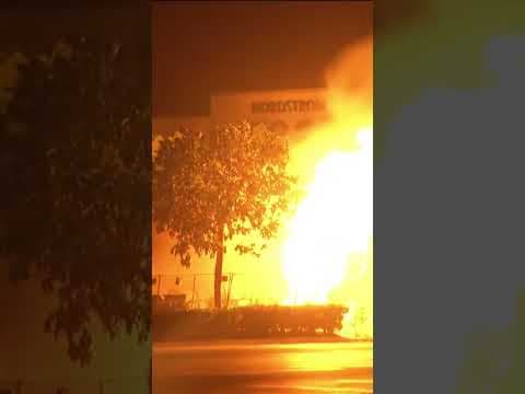 Construction crews hit gas line at Plaza Bonita mall