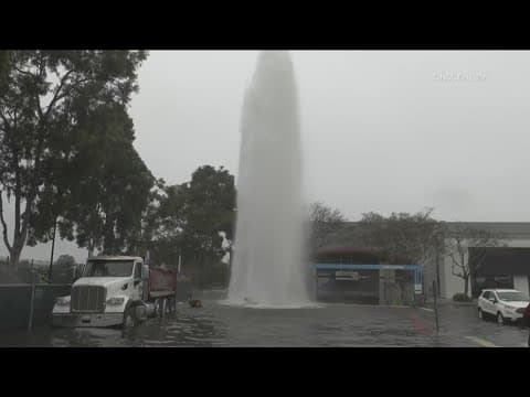 Broken fire hydrant turns the Ralphs parking lot in Hillcrest into a lake