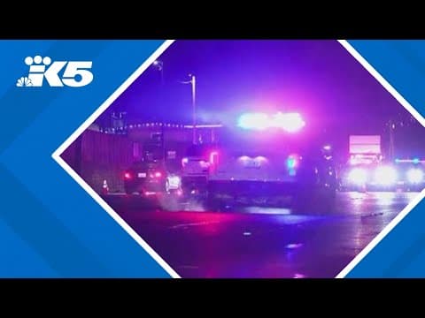 1 pedestrian killed, another injured in hit-and-run on SR 99 in Lynnwood