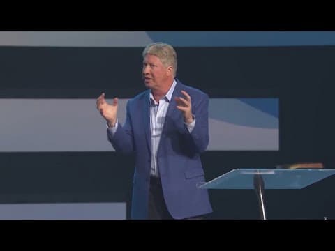 Robert Morris admits past relationship was ‘inappropriate,’ pushes for arbitration in fight with Gat