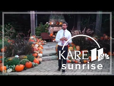 Where can I see the leaves change in Minnesota?