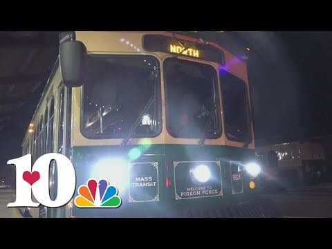 Hometown Spotlight: Trolly tours to see Winterfest lights