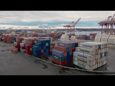 Port of Seattle cargo operations 'shut down' amid labor negotiations