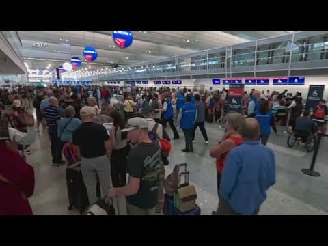 Airlines brace for record numbers of travelers over the Thanksgiving holiday