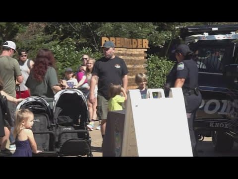 Knoxville Zoo hosts touch a truck event