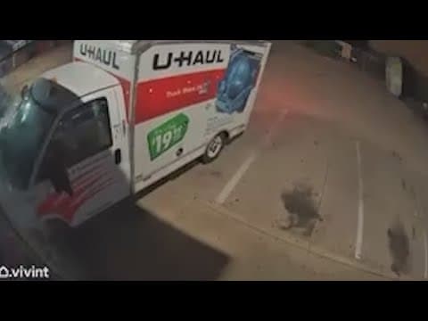 Teens crash U-Haul into Garland gun shop in burglary attempt