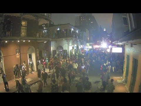 Thousands partying on Bourbon Street as Mardi Gras comes to a close