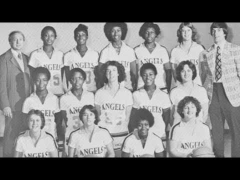 The Houston Angels won the first women’s pro hoops title, thanks to a shrewd coaching move