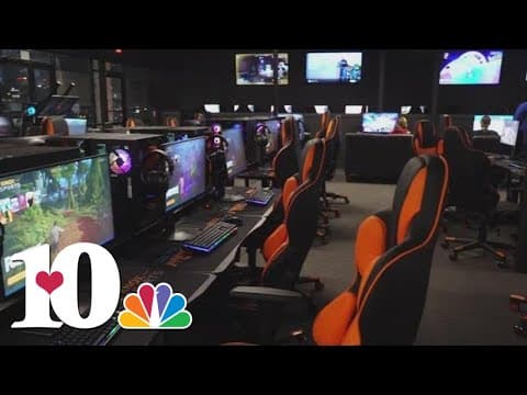 Children try out new gaming equipment at new Knoxville business