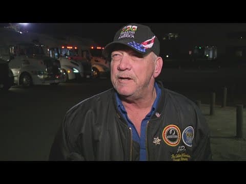 Big rig drivers on a mission to deliver holiday wreaths