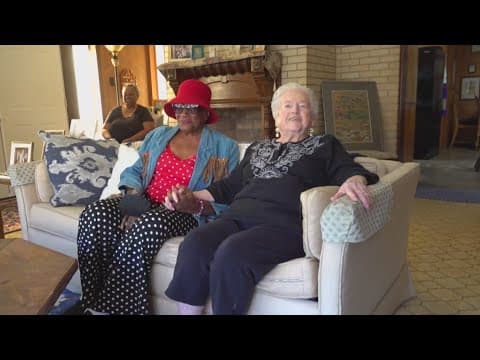 The love of artwork brings two Baton Rouge women together