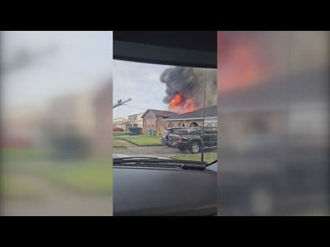 Harvey firefighters narrowly escape roof collapse