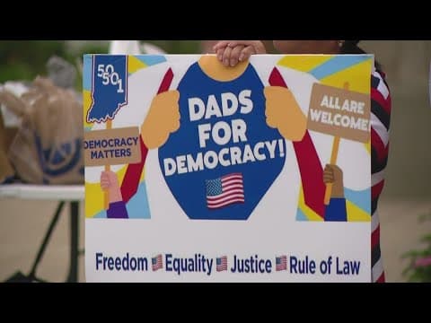 'Dads for Democracy' sees gathering at Hamilton County Courthouse