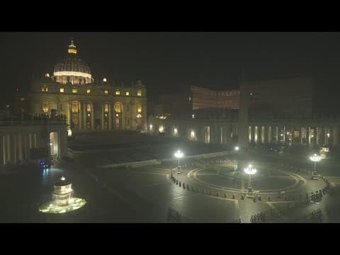Pope Francis dies after Easter appearance, Houston Catholics pray at Mass