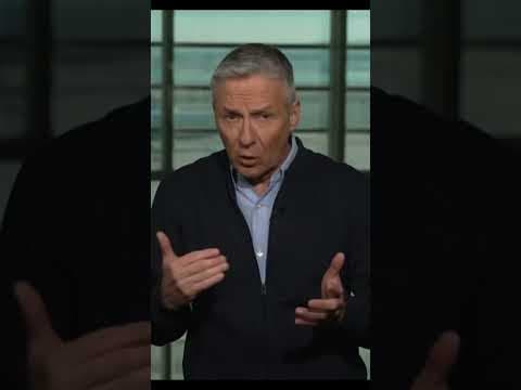 Southwest plane trying to land at Chicago Midway Airport nearly collides with a jet on the runway