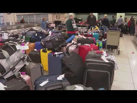 Thousands of people trapped in San Diego Airport due to flight cancellations