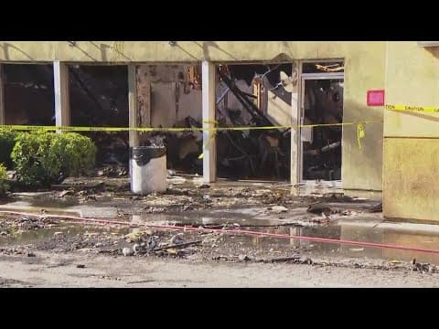 Businesses destroyed in strip mall blaze in Oak Park, flooding near fire scene