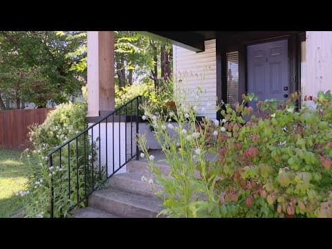 Emergency youth homeless shelter opens in Indianapolis with growing waitlist