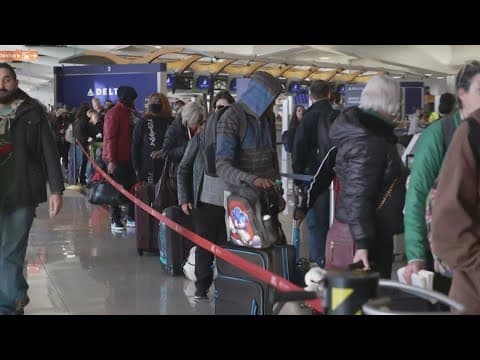 It's time to prep for holiday travel - here's how to get a good deal