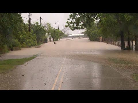 Texas flooding: Rain continues to create flood conditions in Channelview