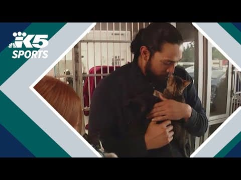 Mariners pitcher visits Shoreline cat rescue