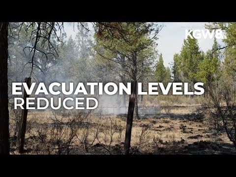 Firefighters battle Flat Fire near Sisters, Oregon; 2,300 homes at risk, as containment stands at 7%