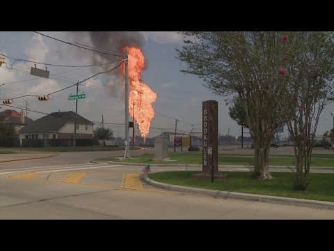 Team coverage: Large pipeline fire burning near Spencer Highway in Deer Park area